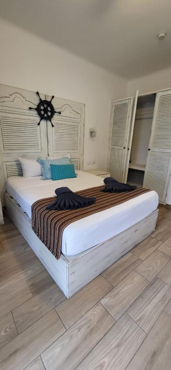 Hotel Casa Coco Rio Плая дел Кармен Екстериор снимка